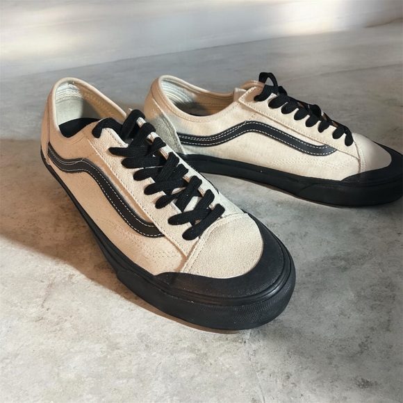 Mens Vans Classic Black and Off White Sneakers Style 36 Decon SF- Size 10 - Picture 3 of 9